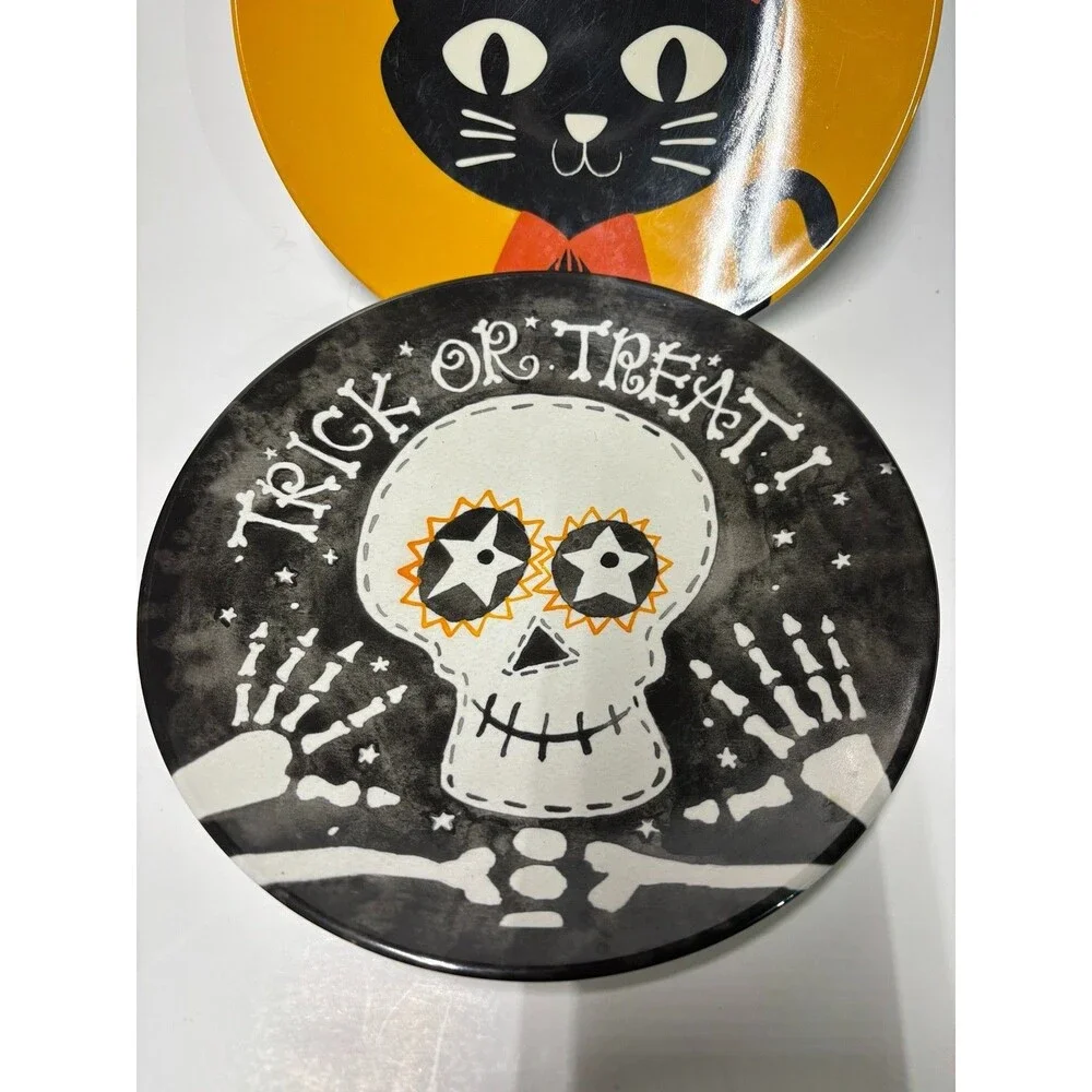 Pottery Barn Kids Cambria Halloween Plates Set of 2 9
